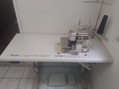Máquina de Costura Overloque Industrial