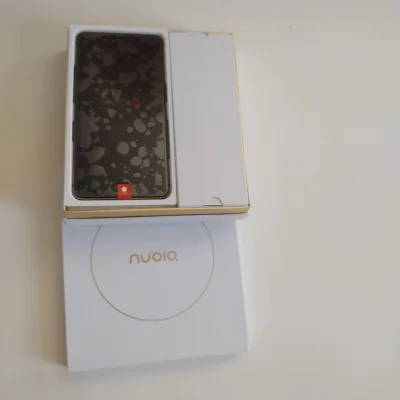 Vendo Celular Novo na Caixa