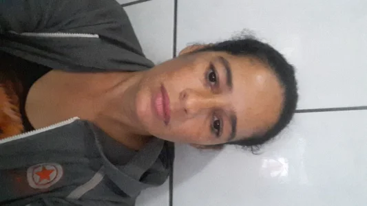 Ofereço Me para Trabalhar de Faxineira