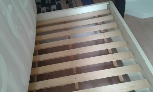 Cama de Casal Queen Size