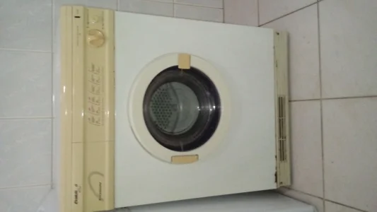 Secadora de Roupas 10kg