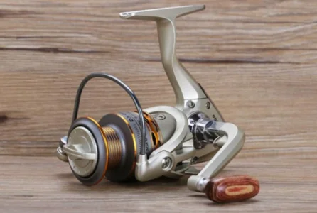 Molinete Novo de Metal Completo Série - 7000 Pesca Rio / Mar