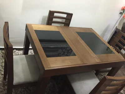 Mesa 4 Cadeiras Retrátil de Madeira
