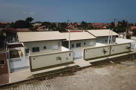 Casa com Linda Piscina 2 Dormitórios à Venda em Itanhaém