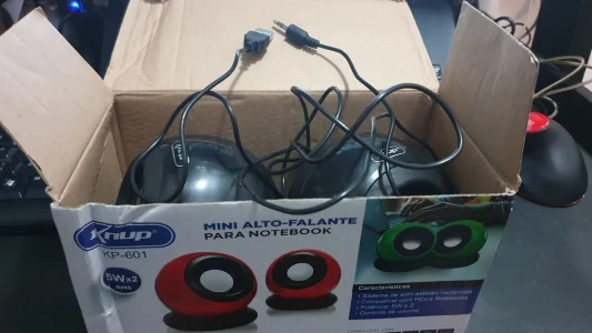 Mini Alto-falante - Bom para Notebook - Praticamente sem Uso