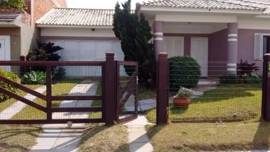 Casa com 3 Dorms em Xangri-lá - Remanso por 650 Mil para Comprar
