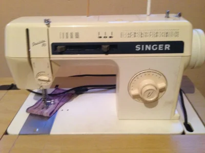 Máquina de Costura Singer Facillita 30