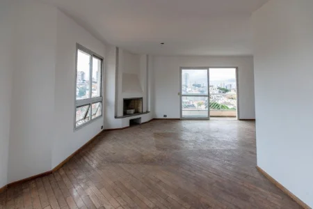 Muito Espaçoso e Arejado nos 159 m2 Deste Apartamento na Saú