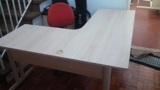 Mesas Escritório "l" (maple Inteiriça)