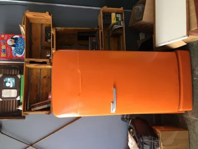 Geladeira Antiga Laranja
