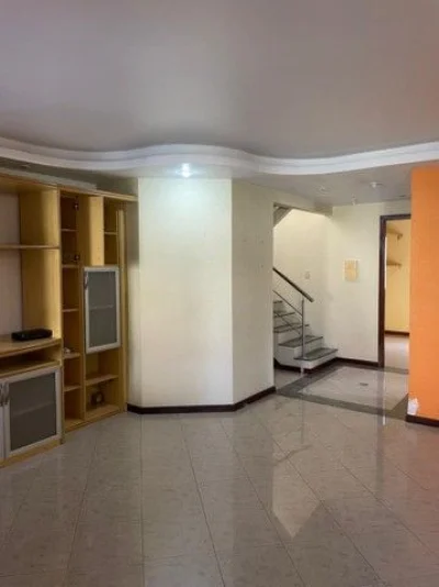 Casa com 4 Dormitórios à Venda, 220 m2 por RS 1.100.000,00 - Ponta Negra - Manaus-am