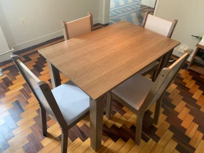 Mesa de Jantar 4 Cadeiras