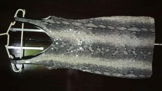 Vestido Curto em Paetê