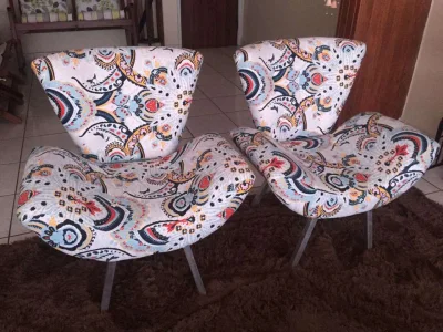 Cadeiras ou Poltronas Resistentes Seminovas