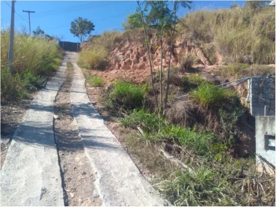 Terreno com 248 m2 em Valinhos - Lopes por 46 Mil à Venda