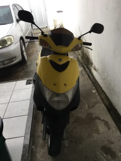 Moto Scooter Suzuki