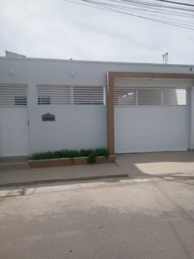 Vendo uma Linda Casa no Conj Nova Cidade