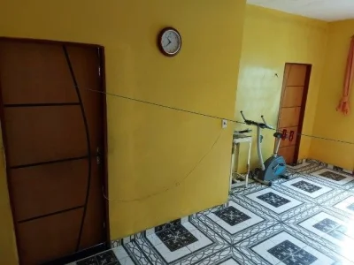 Casa com 4 Dormitórios à Venda, 150 m2 por RS 200.000,00 - Flores - Manaus-am