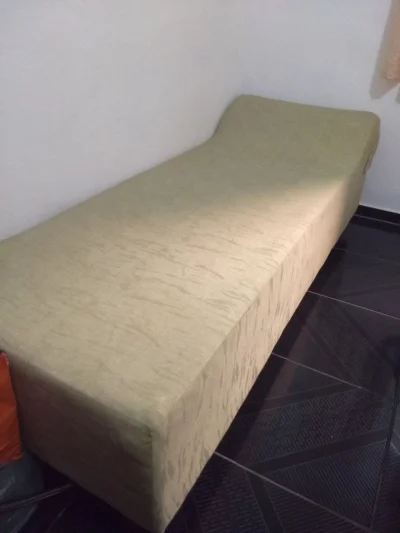 Sofá Divã Bege Claro