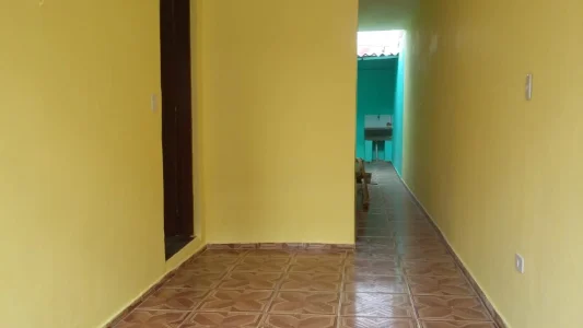 Alugo Casa Recém Reformada - ótimo Preço - Jardim Ana Estela - Carapic