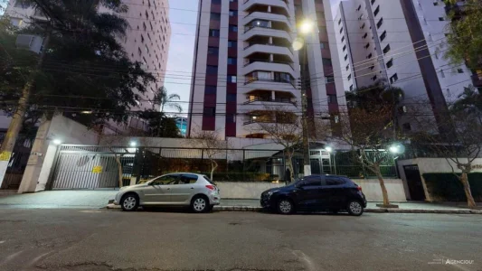 o Apartamento Possui um Living Espetacular com Ambientes Bem