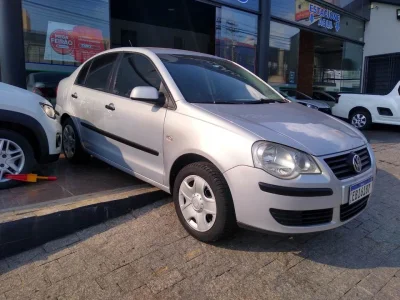VW Polo Sedan 1.6 Flex Manual
