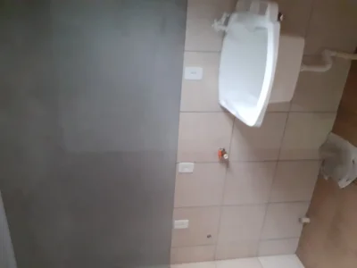 Alugo uma Quitinete