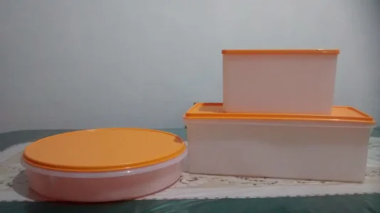 Vendo Tupperware Seminovo e Novo