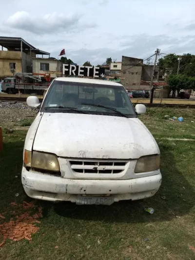 Vendo S10 com Carroceria Adaptada