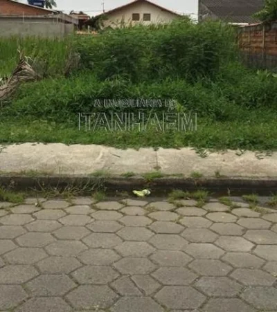 Terreno à Venda em Itanhaém, para Construir 2 Casas