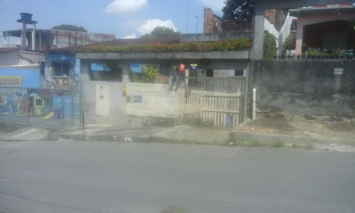 Vendo Este Imovel Terreno Plano Top Med: 31,80 por 8,7m Todo Murado e