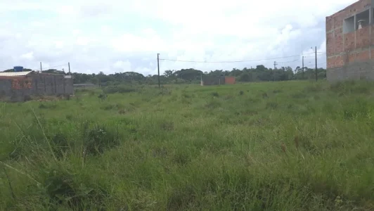 Terreno à Venda em Peruíbe