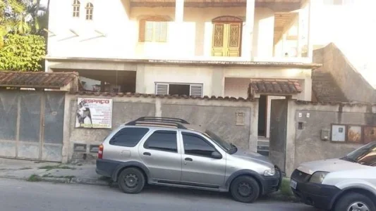 Alugo Linda Casa no Centro de Alcantara
