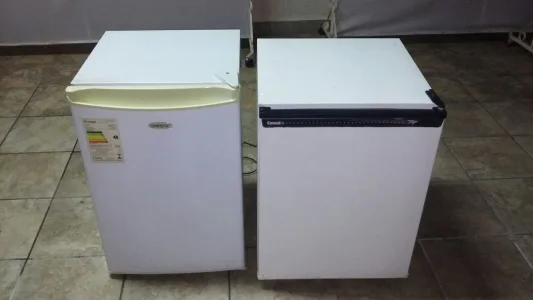 Frigobar Consul 80 Litros