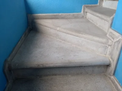 Escada de Cimento (concreto) Antiderrapante