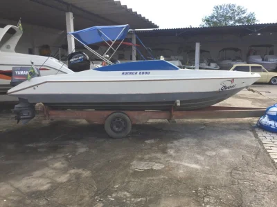 Lancha Runner 6000