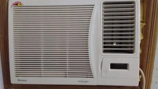 Ar Condicionado Gree Gj10 12lb Frio 10.000 Btus 110v