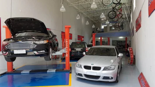 Mecânico de Automóveis