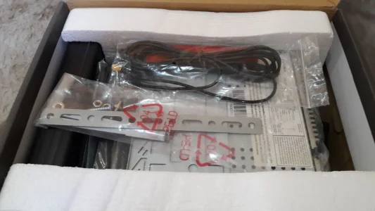 DVD Automotivo com Tela Retratil de 7"novo na Caixa Nunca Usado
