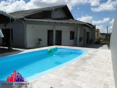 Casa à Venda no Centro
