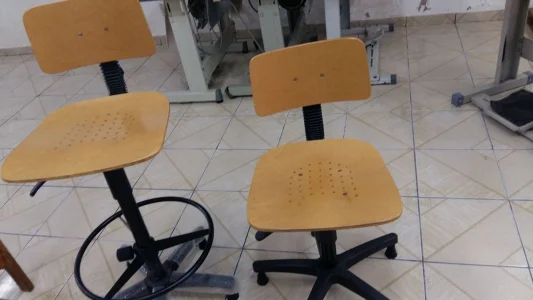 Cadeira para Escritórios e Oficina de Costura