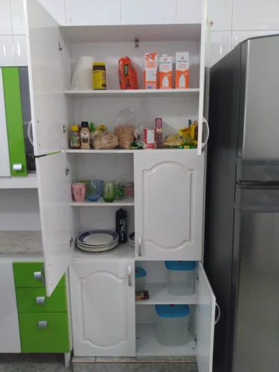 Vendo Armário de Chão 6 Portas