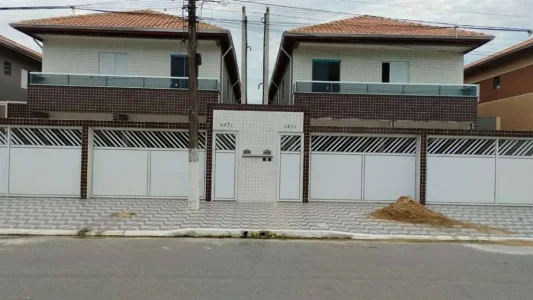 Casa com 54.53 m2 - Ribeirópolis - Praia Grande SP