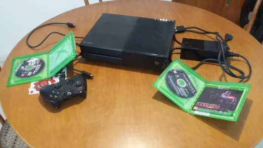 XBOX One 500 GB Novíssimo