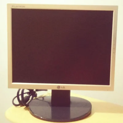 Monitor Lg Flatron L1553s Sf ;teclado Multimídia ;estabilizador,mouse