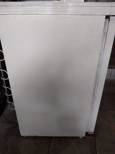 Vende-se Frigobar