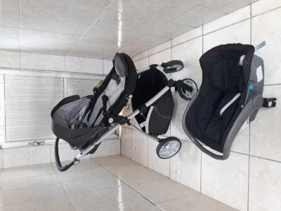 Vendo Carrinho de Bebê da Dzieco