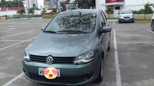 Volkswagen Fox 1.0 8v (flex) 4p 2011