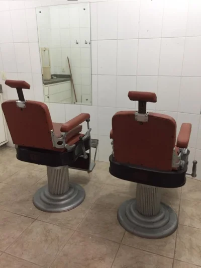 Cadeiras Trabalho Corte de Cabelo