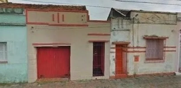 Vendo de Barbada por Apenas R$ 129 Mil Casa no Centro de Pelotas